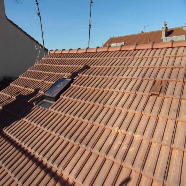 Le spécialiste de la pose de fenêtres de toit.